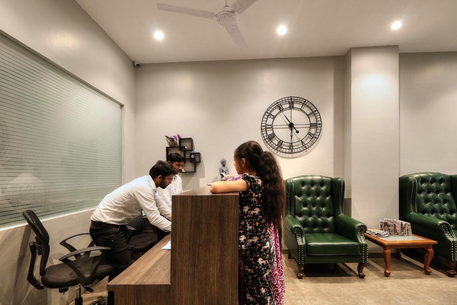 Magnus Fortune House Business Hotel , Magarpatta Mundhwa Bagian luar foto