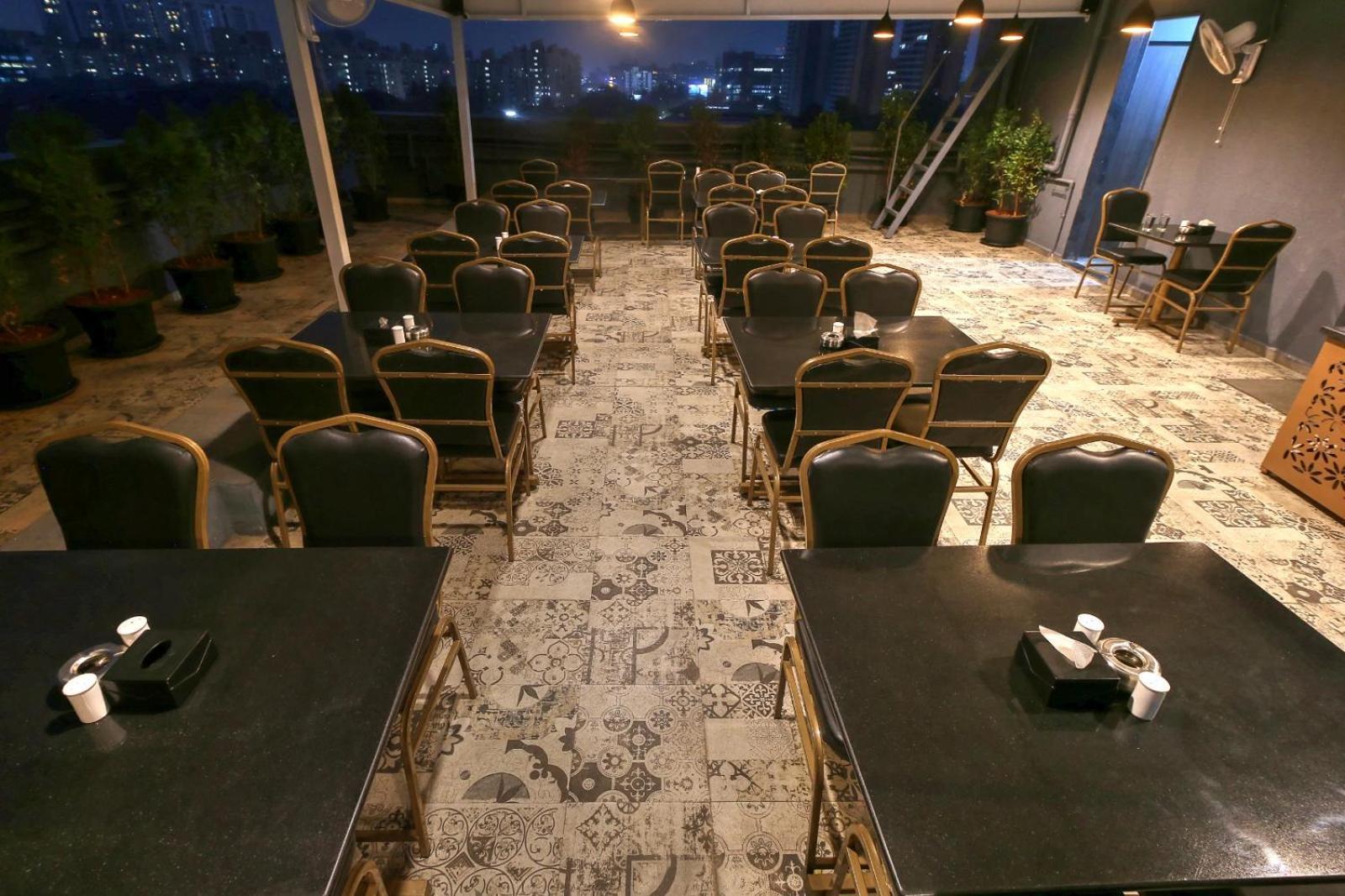 Magnus Fortune House Business Hotel , Magarpatta Mundhwa Bagian luar foto