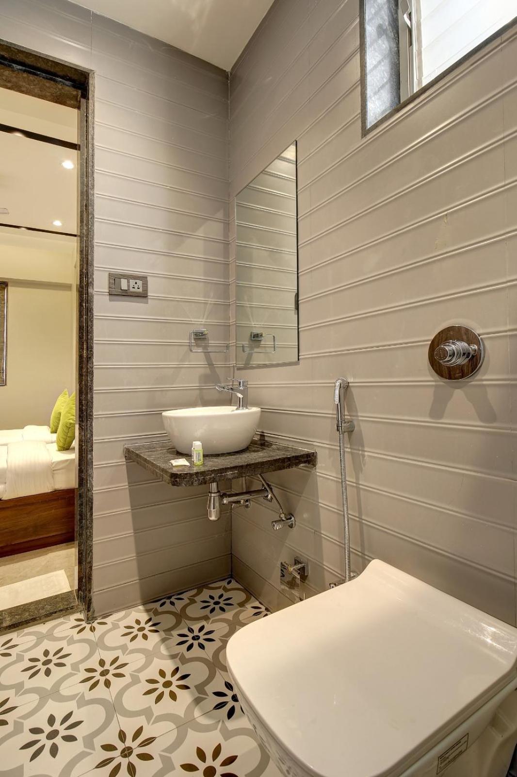 Magnus Fortune House Business Hotel , Magarpatta Mundhwa Bagian luar foto