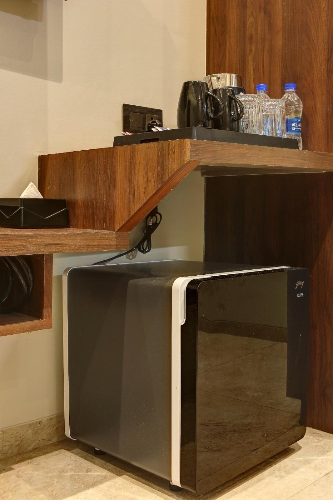 Magnus Fortune House Business Hotel , Magarpatta Mundhwa Bagian luar foto