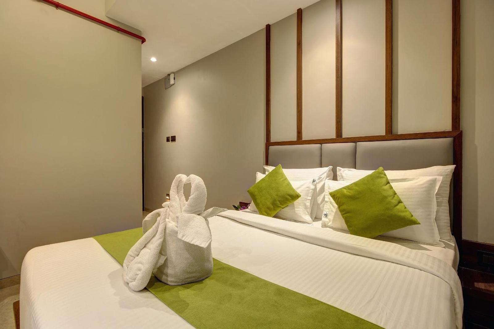 Magnus Fortune House Business Hotel , Magarpatta Mundhwa Bagian luar foto