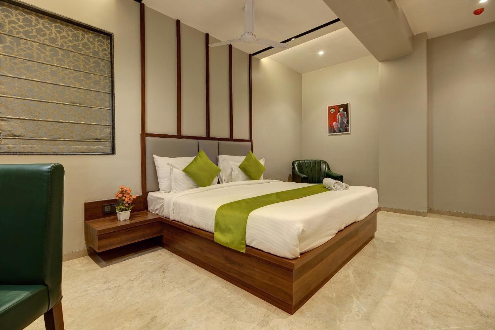 Magnus Fortune House Business Hotel , Magarpatta Mundhwa Bagian luar foto